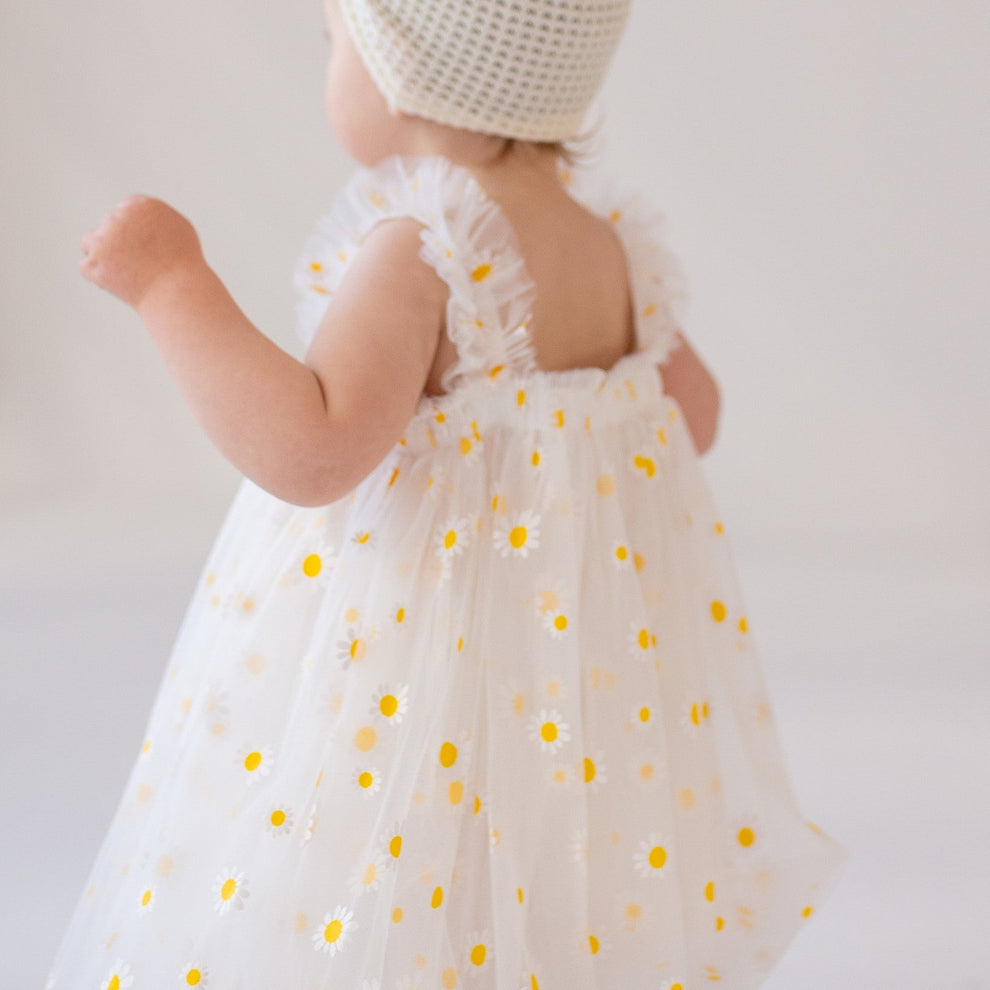 Adorable White Daisy Floral Print Sleevless Party Dress for Girls – Summer Party Dress Shinydots